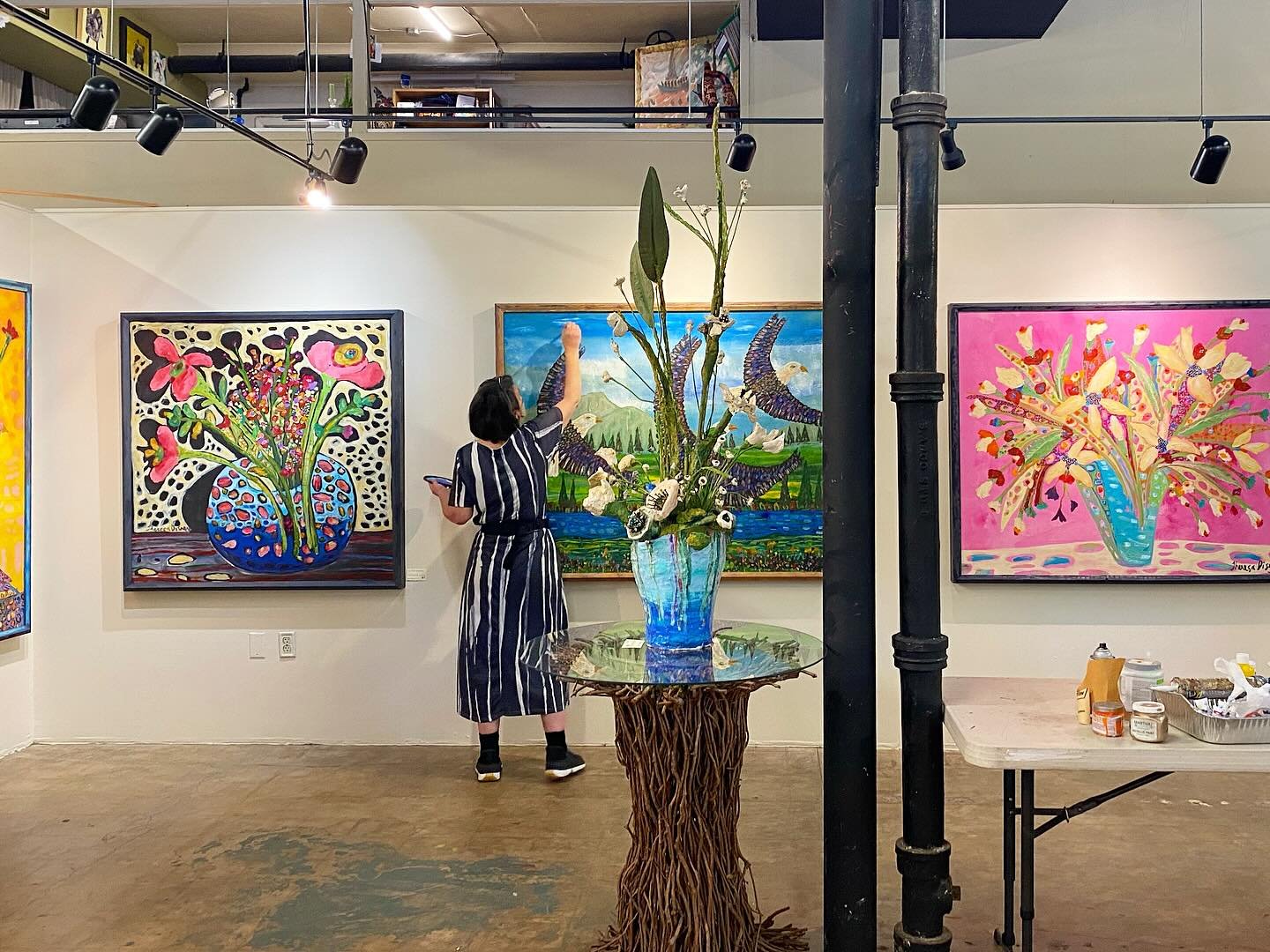 Exploring cultural richness in Orlando’s famed arts districts, from galleries to vibrant street murals.